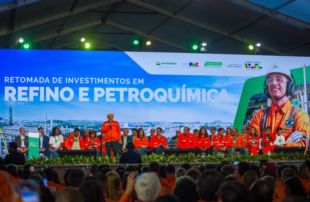 Presidente da República, Luiz Inácio Lula da Silva, durante cerimônia de retomada dos investimentos em refino e petroquímica no estado do Rio de Janeiro