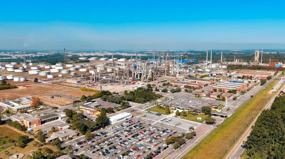 Visão da Repar, que simboliza a Petrobras no Paraná.