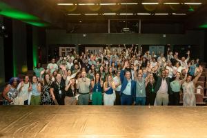 Evento de assinatura com projetos socioambientais que atuam no entorno da Reduc